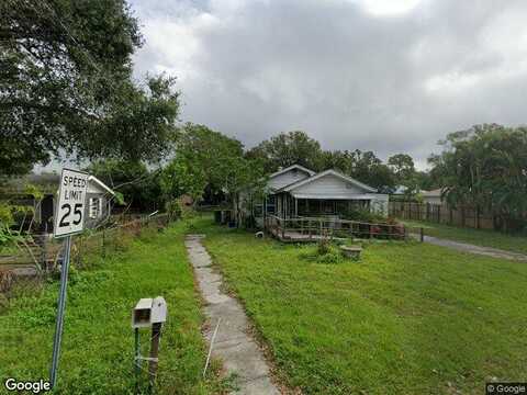 17Th Street, BRADENTON, FL 34208