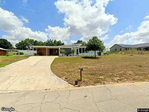 Circle, AVON PARK, FL 33825