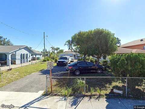 28Th, RIVIERA BEACH, FL 33404
