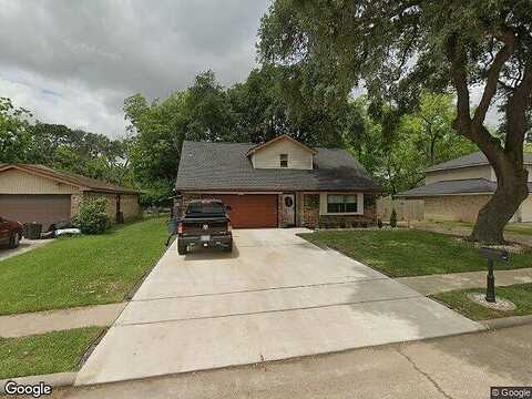 Ralph, CLUTE, TX 77531