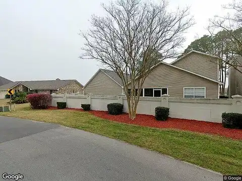 Lionsgate, GULF BREEZE, FL 32563