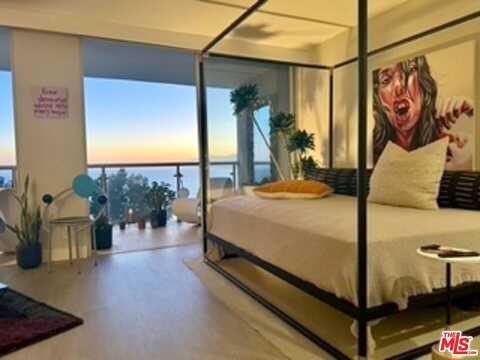Ocean, SANTA MONICA, CA 90402