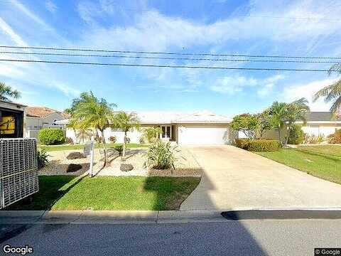 Poinciana, LARGO, FL 33770