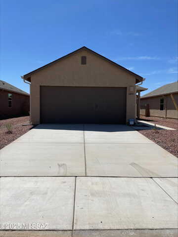 E Virga Avenue, Red Rock, AZ 85145