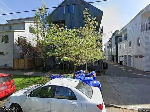 Ainsworth, PORTLAND, OR 97217