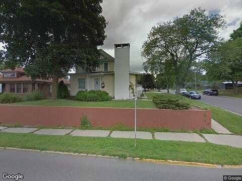 8Th, BARABOO, WI 53913