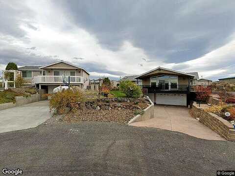 Cherry St, Mattawa, WA 99349