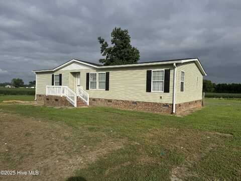 704 Wade Road, Scotland Neck, NC 27874