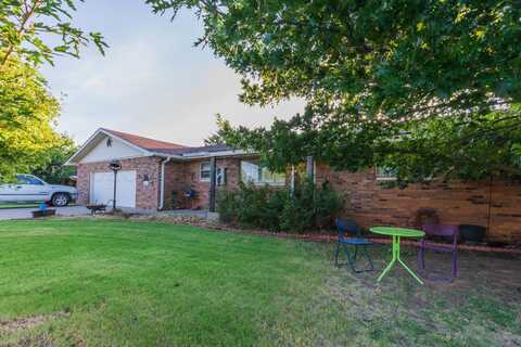 105 Pratt Street, Claude, TX 79019