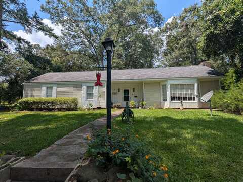 208 Thurmond Street, Edgefield, SC 29824