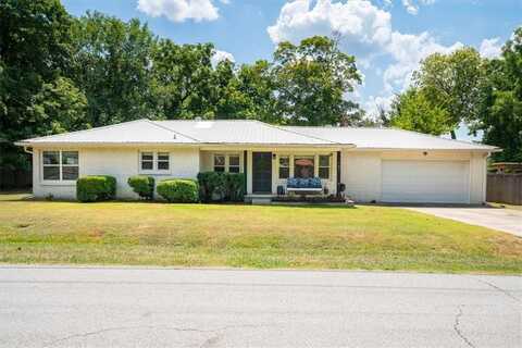 107 E Parks ST, Prairie Grove, AR 72753