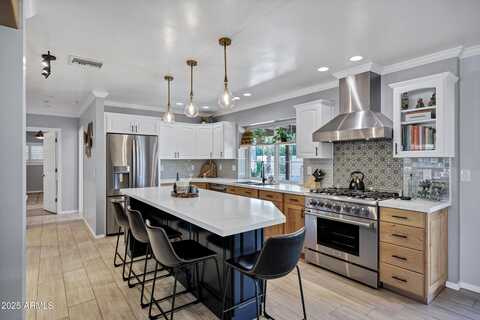 7202 N 16TH Drive, Phoenix, AZ 85021