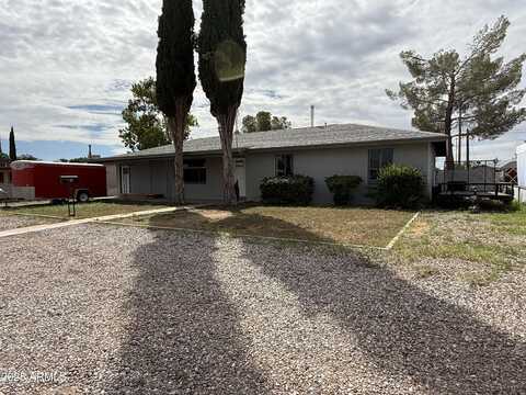 58 E FREIHAGE Drive, Sierra Vista, AZ 85635