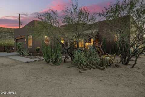 43014 N 12TH Street, New River, AZ 85087