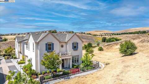 4369 Table Mountain Rd, Dublin, CA 94568