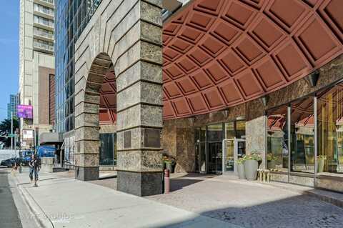 10 E. Ontario Street, Chicago, IL 60611