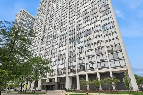 5445 N. Sheridan Road, Chicago, IL 60640