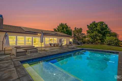 3900 Blue Loop Lane, Arvin, CA 93203
