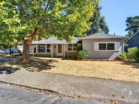 693 Mendocino Drive, Ukiah, CA 95482