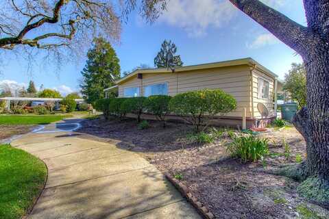 200 Regency Court, Santa Rosa, CA 95401