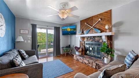 20 Wheel House Court unit: 4B, Lake Ozark, MO 65049