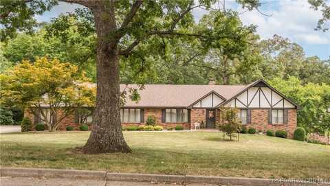 401 Windridge Court, Jefferson City, MO 65109