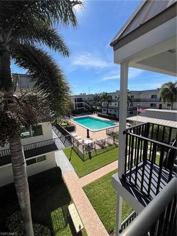 766 Central, NAPLES, FL 34102