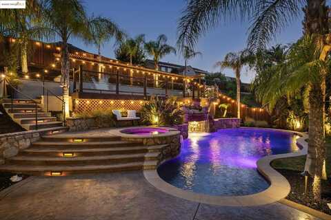 5228 Steven S Stroud Dr, Antioch, CA 94531