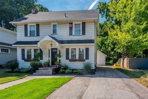 30 Forgham Road, Greece, NY 14616