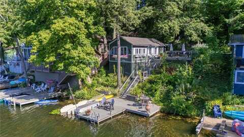 8568 East Lake Road, Batavia City, NY 14020
