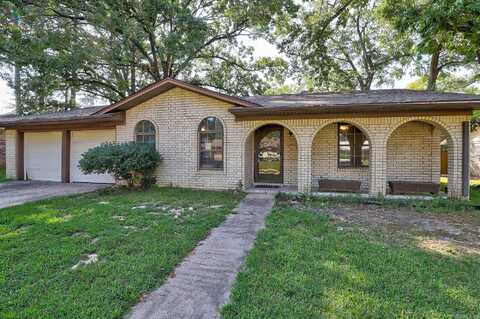 720 Diane Drive, Wake Village, TX 75501