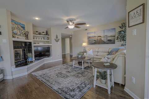 101 Long Island Dr Drive, Hot Springs, AR 71913
