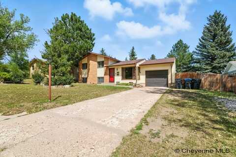 6535 EVERGREEN ST, Cheyenne, WY 82009