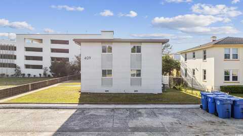 409 17th Ave. N, Myrtle Beach, SC 29577