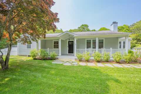 169 Old Post Road, Centerville, MA 02632