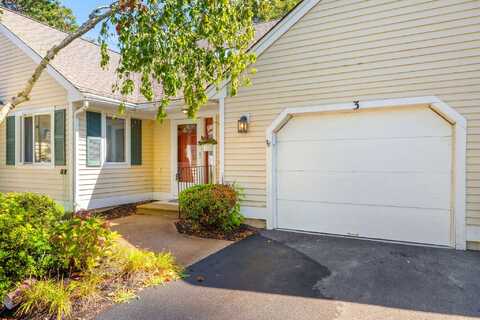 3 Kettle Lane, Mashpee, MA 02649