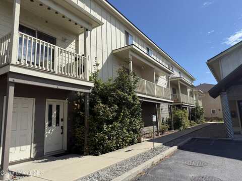 327 S Olive Ave, Sandpoint, ID 83864