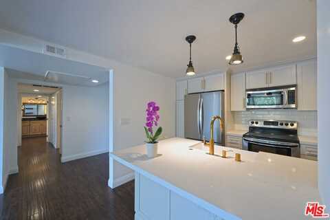 10535 Wilshire Blvd, Los Angeles, CA 90024