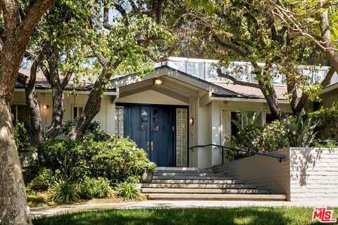 811 N Hillcrest Rd, Beverly Hills, CA 90210