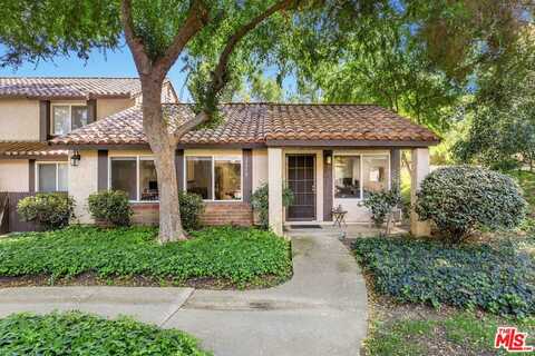 27558 Rondell St, Agoura Hills, CA 91301