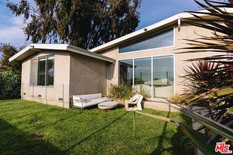 3423 Scadlock Ln, Sherman Oaks, CA 91403