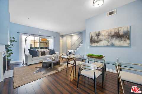14365 Foothill Blvd, Sylmar, CA 91342