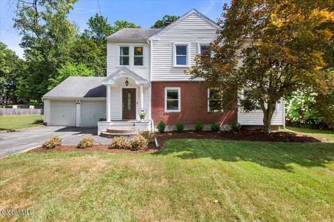 4 Oxford Road, Brunswick, NY 12180
