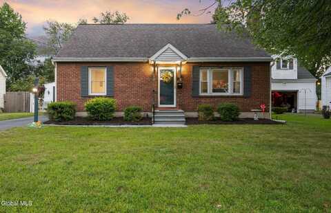11 Rapple Drive, Colonie, NY 12205