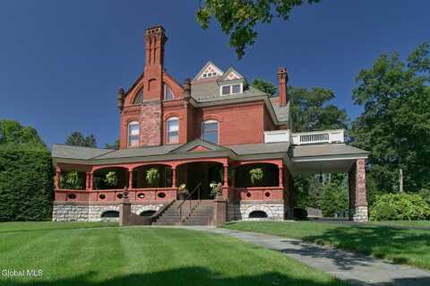 795 N Broadway, Saratoga Springs, NY 12866