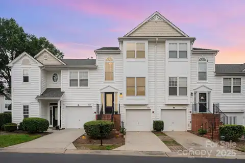 2833 Avalon Loop Road, Charlotte, NC 28269