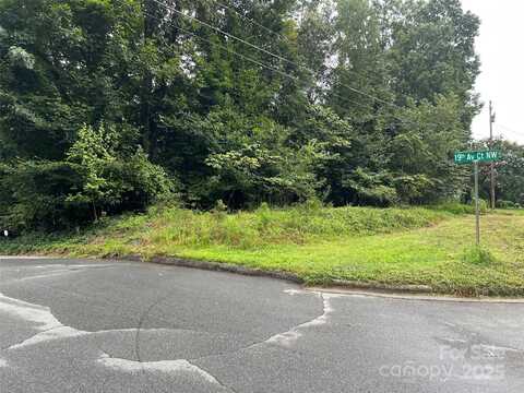 19th Avenue Court NW, Hickory, NC 28601
