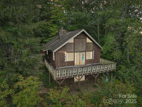 32 Old Little Mountain Road, Pisgah Forest, NC 28768
