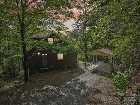 32 Old Little Mountain Road, Pisgah Forest, NC 28768