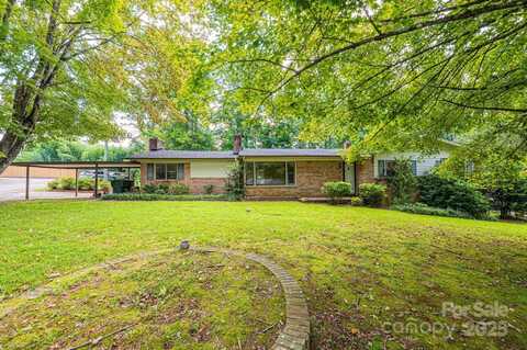1460 23rd Avenue Place NE, Hickory, NC 28601